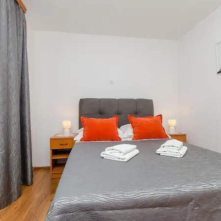 Marica Apartment *