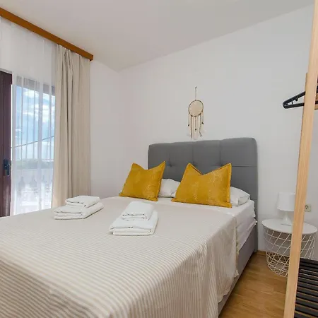 Marica Apartment *